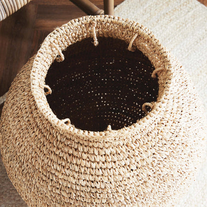 Natural woven corn husk small vase - stylish home accent (Image4).
