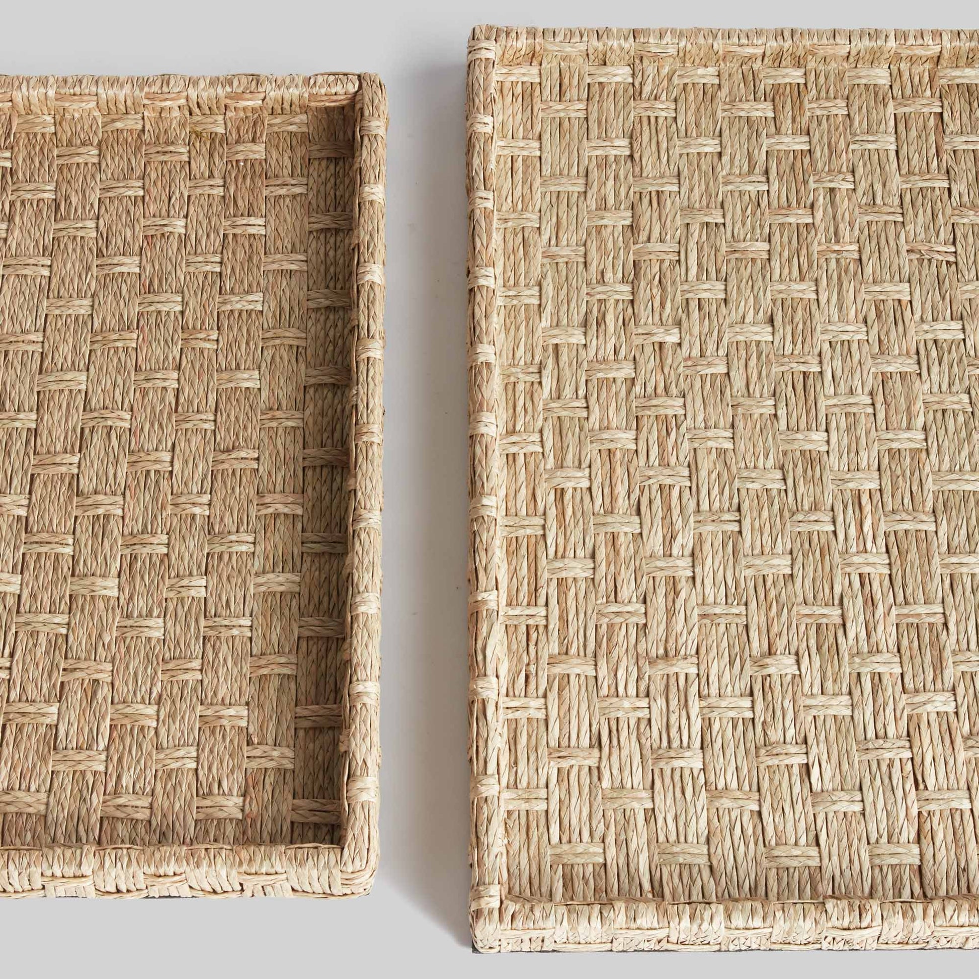 Natural woven nesting trays small (set of 2) - stylish home accent (Image2).