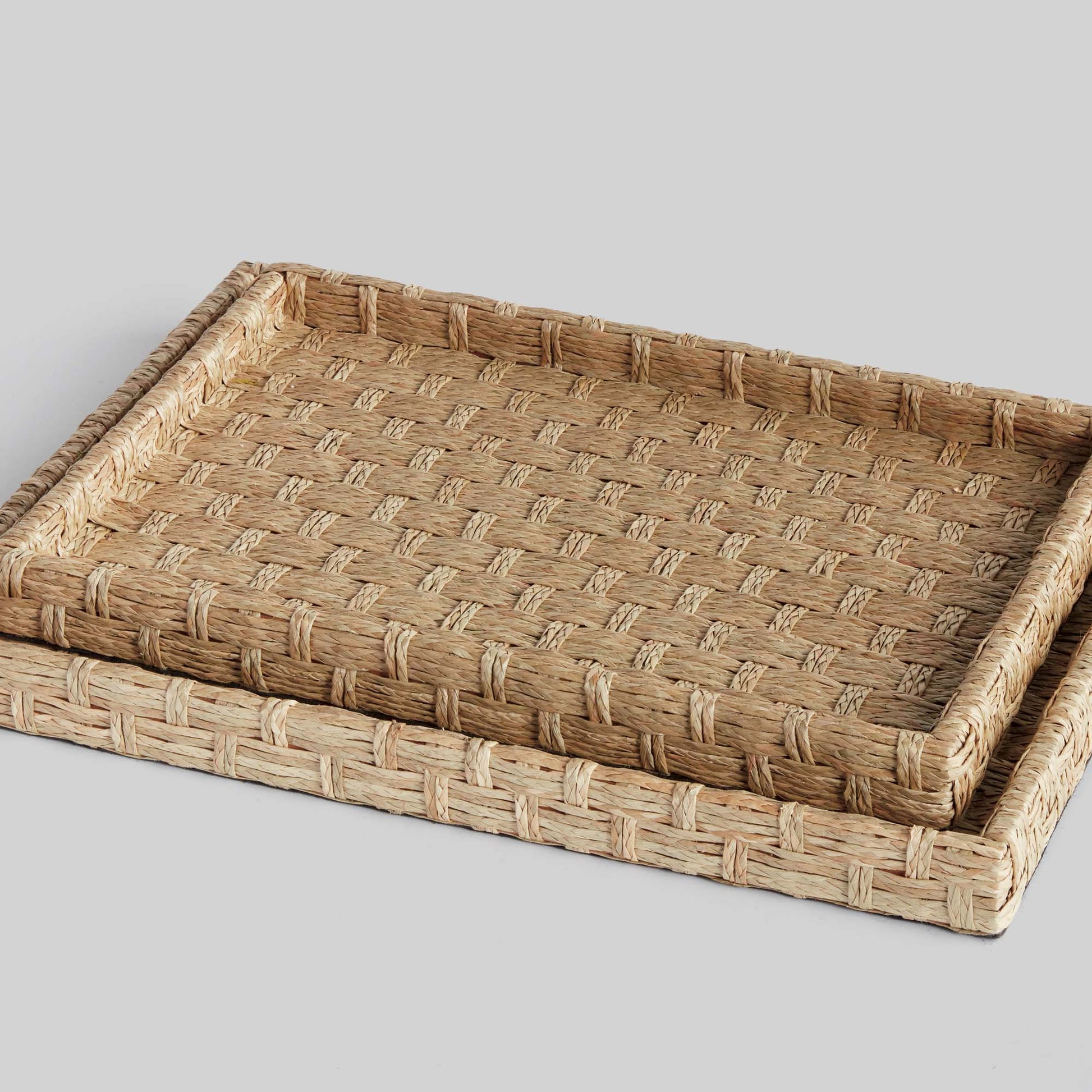 Natural woven nesting trays small (set of 2) - stylish home accent (Image7).