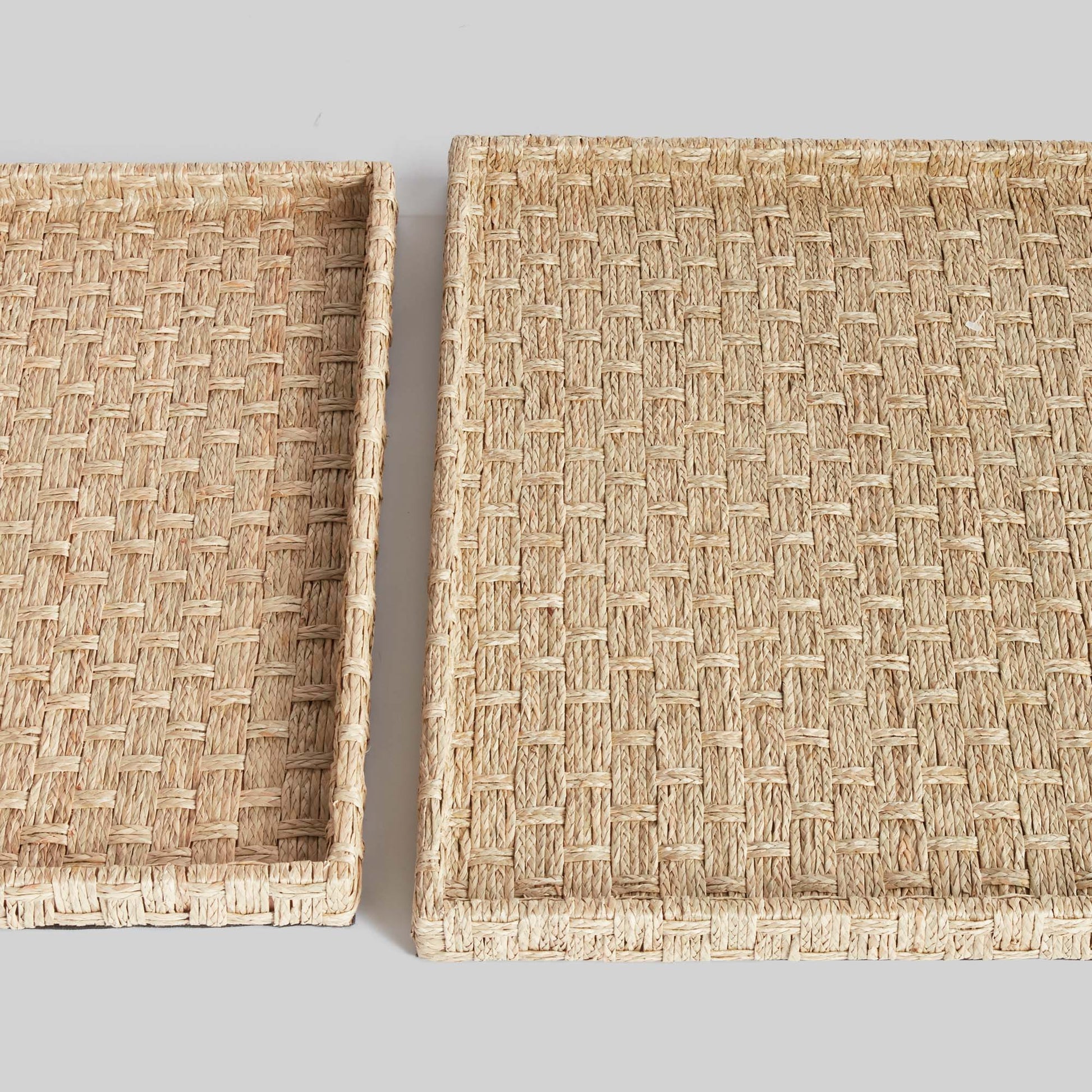 Natural woven rivergrass large nesting trays (set of 2) - stylish home accent (Image2).