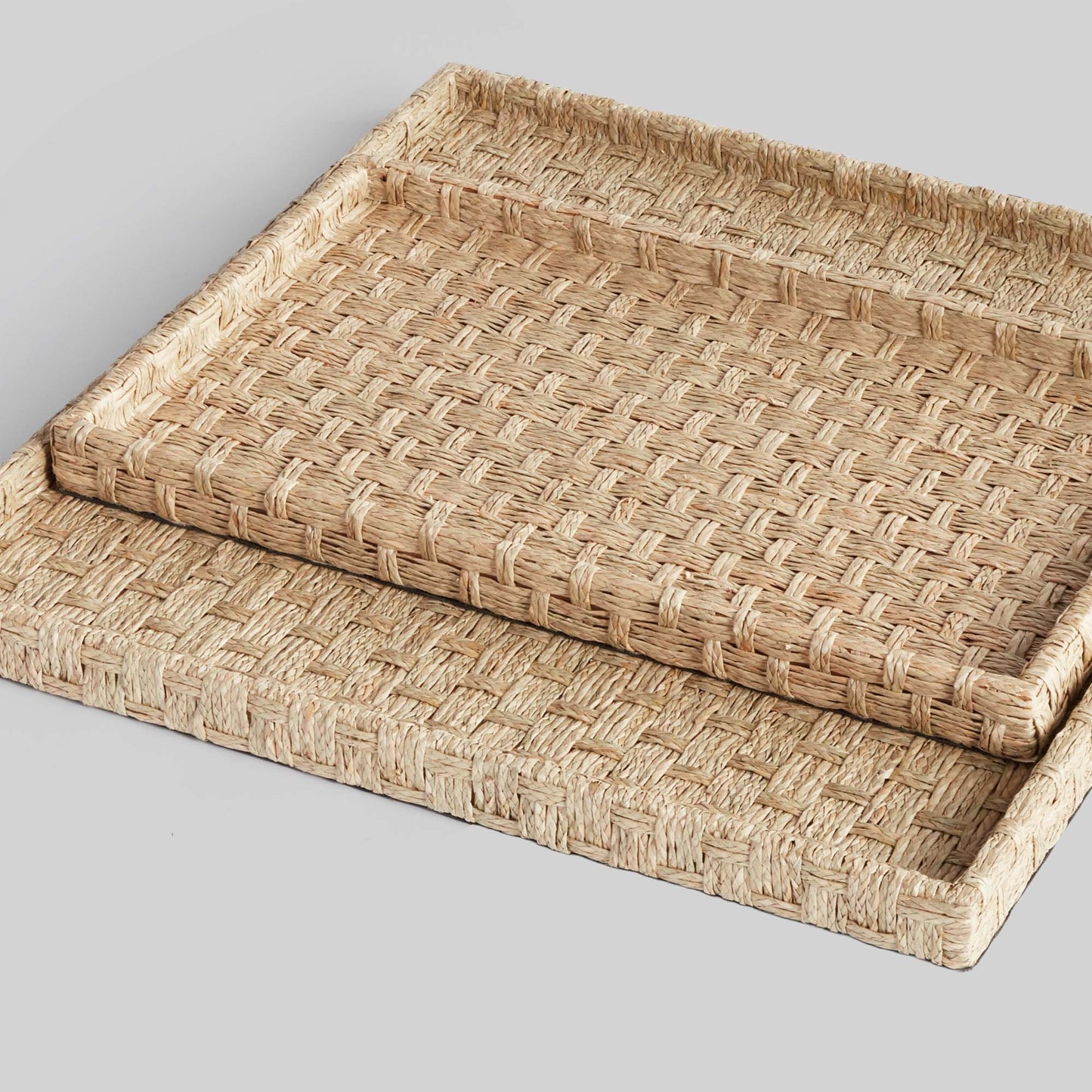 Natural woven rivergrass large nesting trays (set of 2) - stylish home accent (Image7).