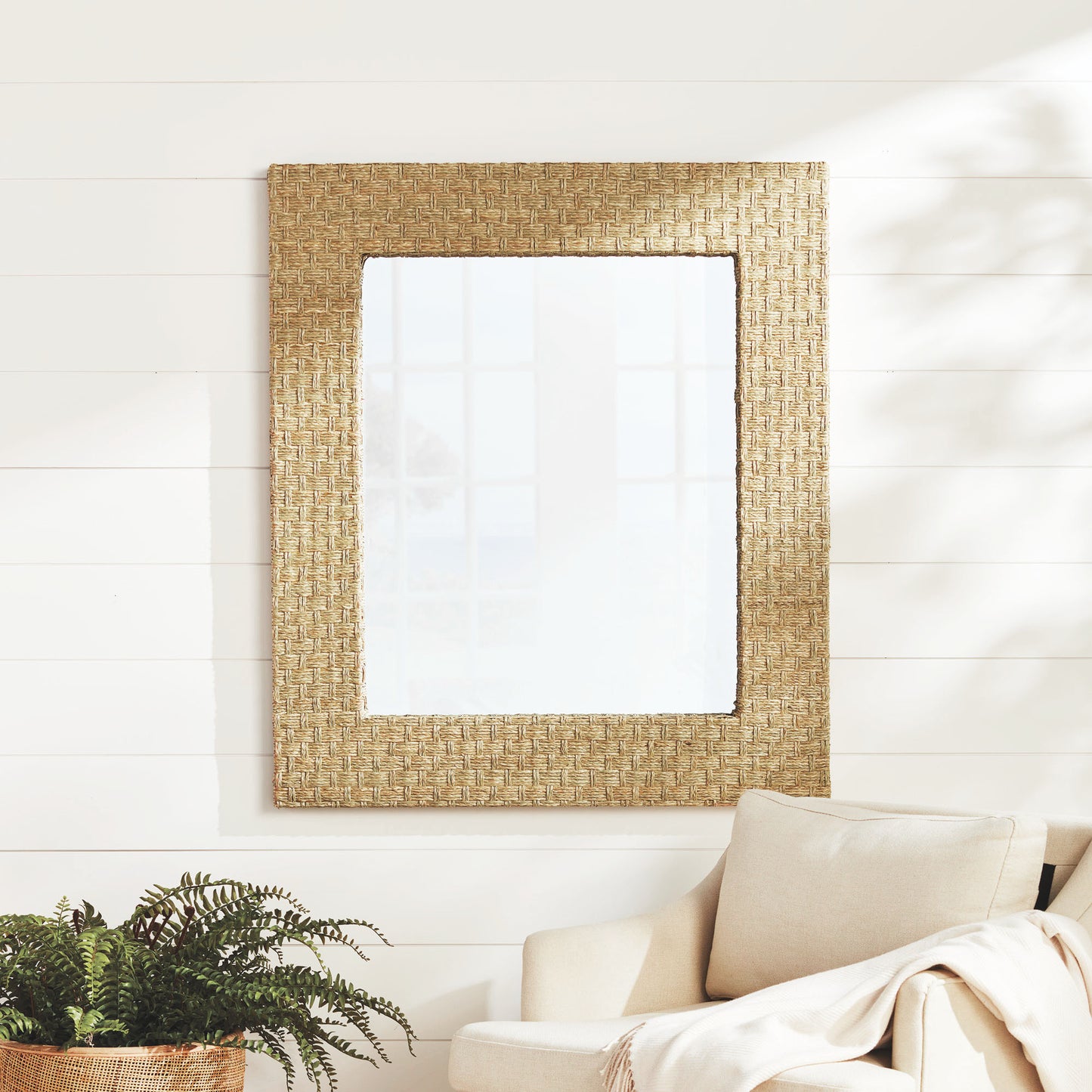 Natural woven seagrass 38 inch mirror - stylish home accent (Image4).