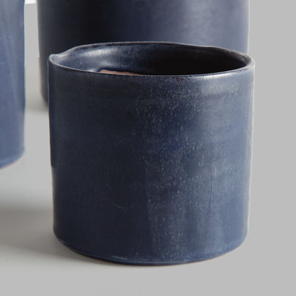 Navy crackle glaze terracotta cachepots (set of 3) - stylish home accent (Image2).