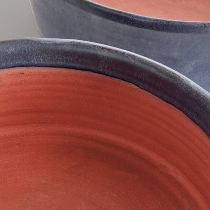 Navy crackle glaze terracotta low bowls (set of 2) - stylish home accent (Image4).