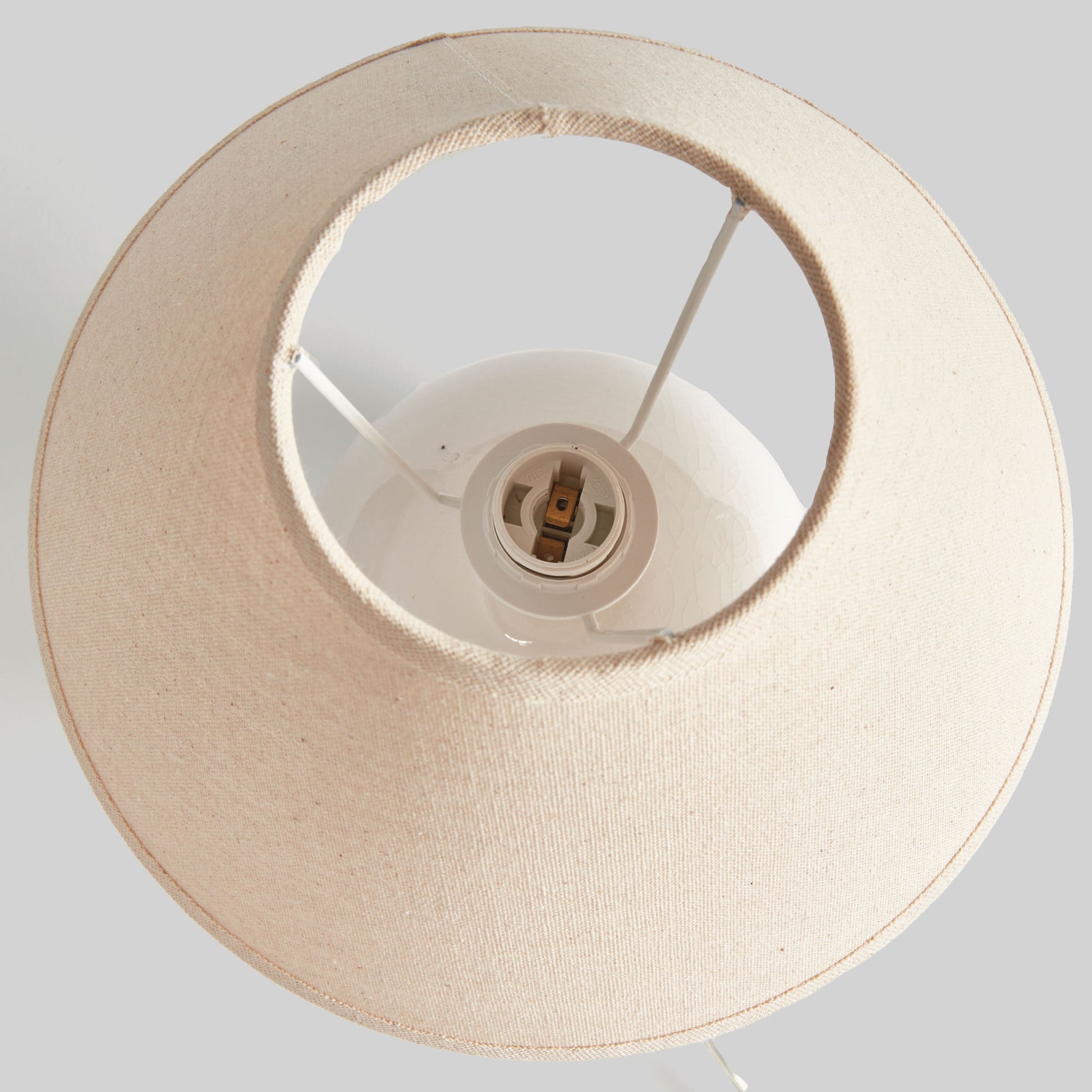 Off-white crackle glaze mini lamp - stylish home accent (Image2).