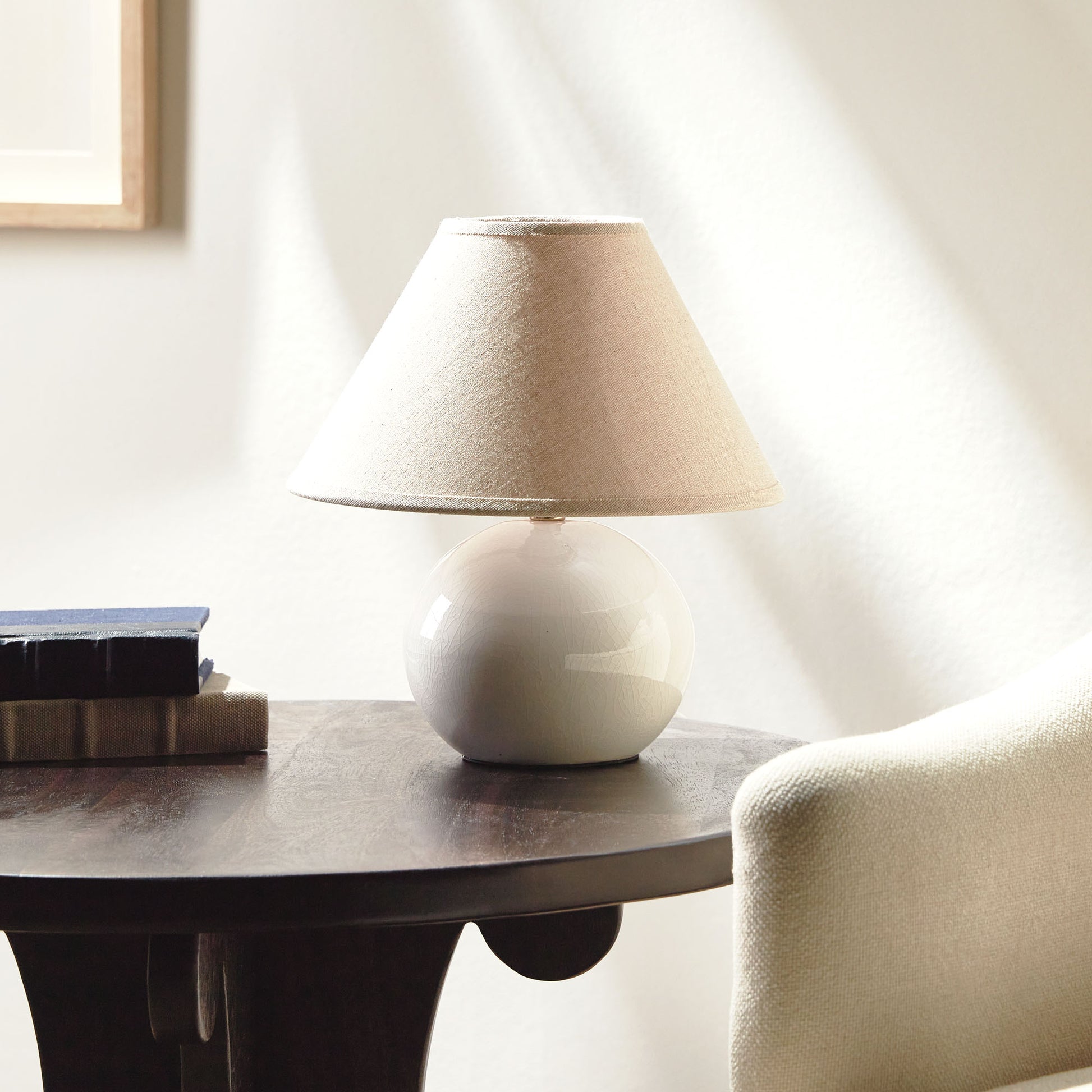 Off-white crackle glaze mini lamp - stylish home accent (Image8).