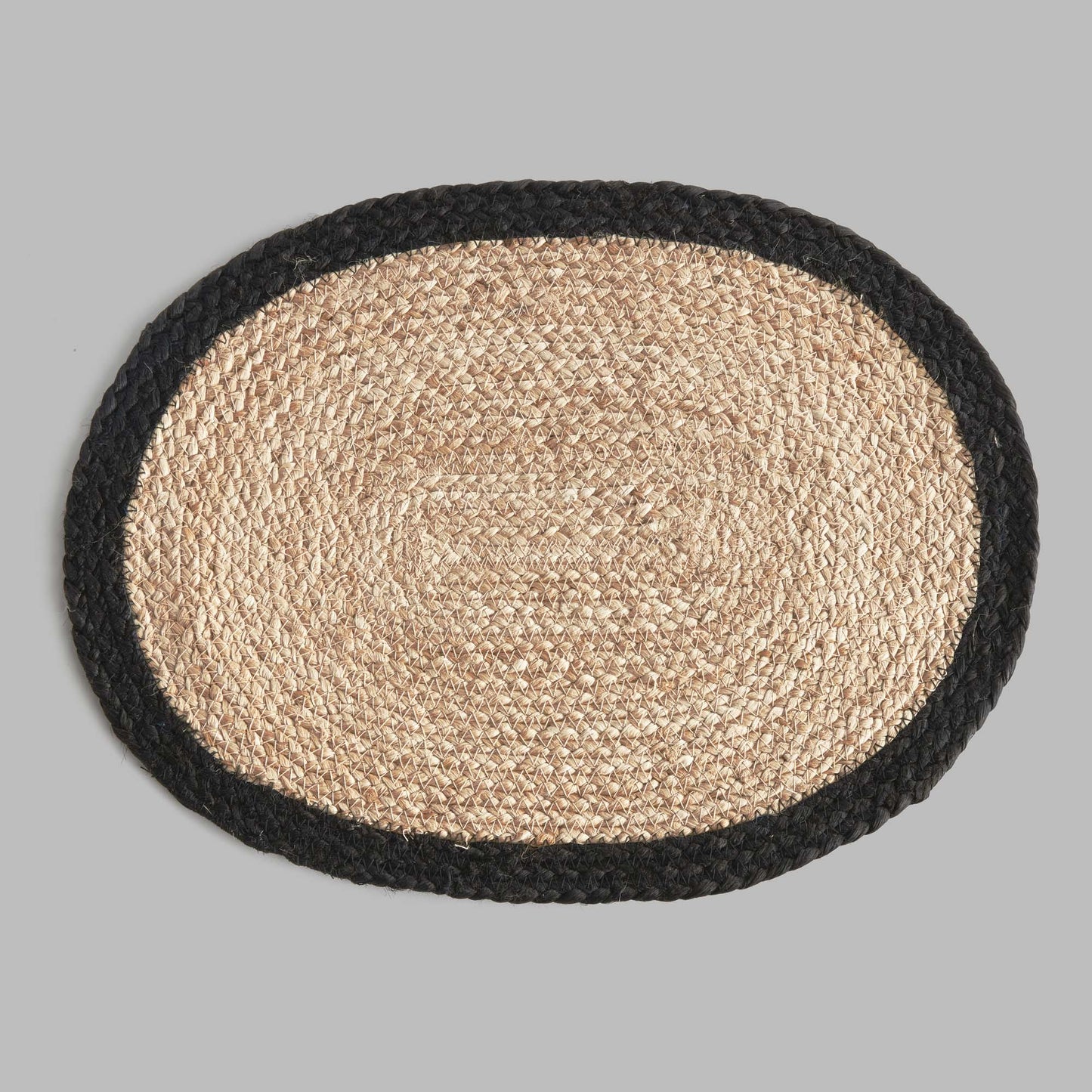Oval jute placemats with black border (set of 8) - stylish home accent (Image3).