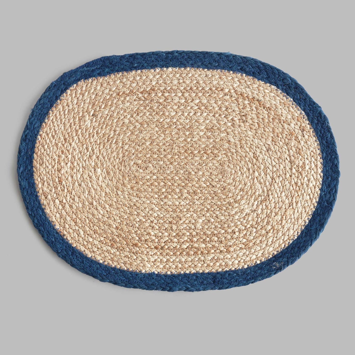 Oval jute placemats with navy border (set of 8) - stylish home accent (Image3).