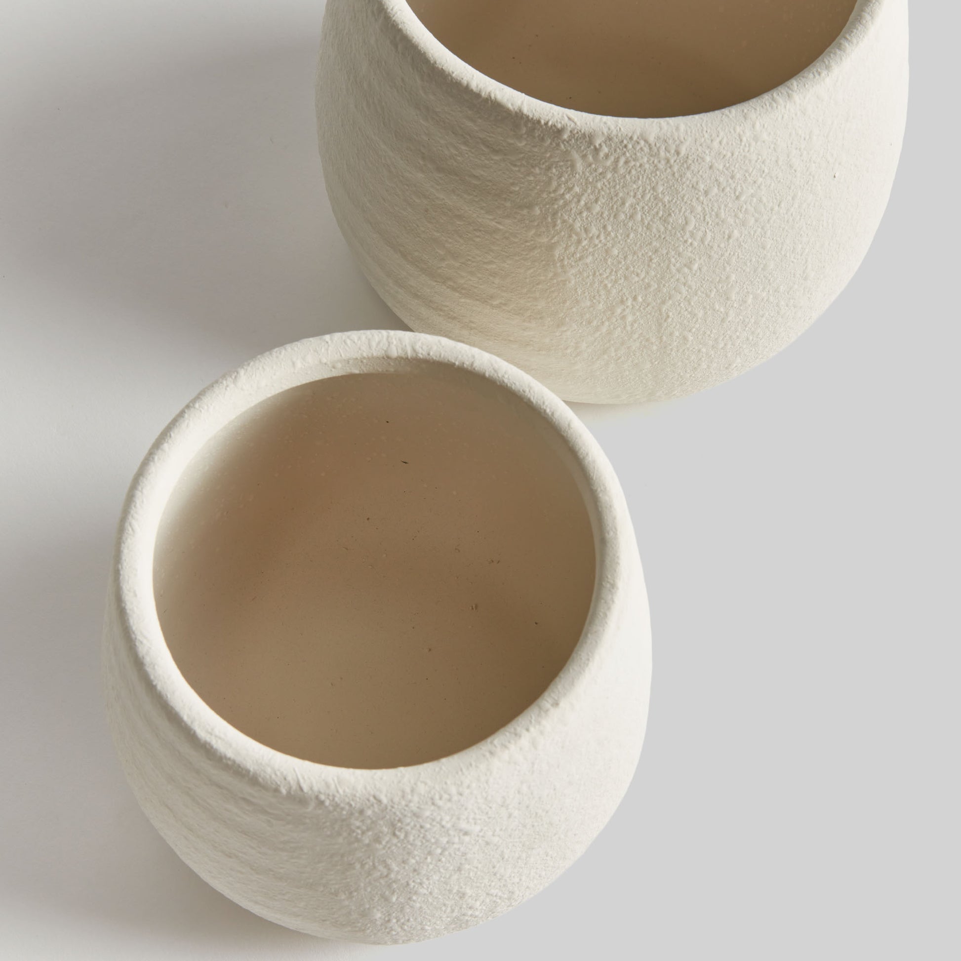 Putty terracotta pots (set of 2) - stylish home accent (Image2).