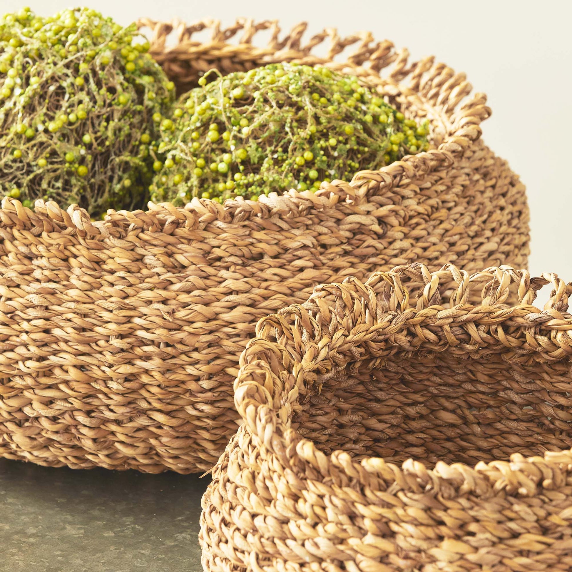 Seagrass loop baskets (set of 3) - stylish home accent (Image2).
