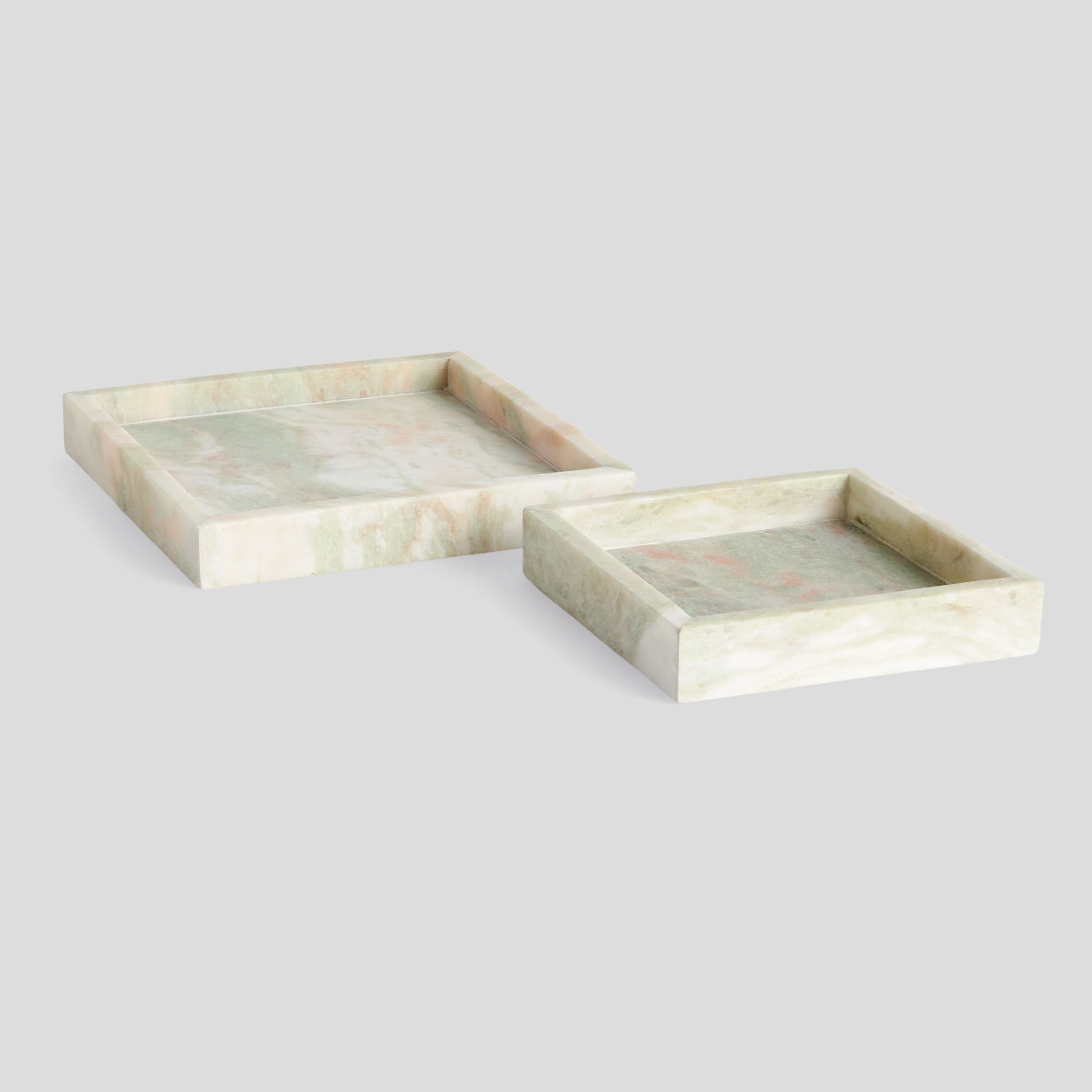 Small green marble square trays (set of 2) - stylish home accent (Image1).
