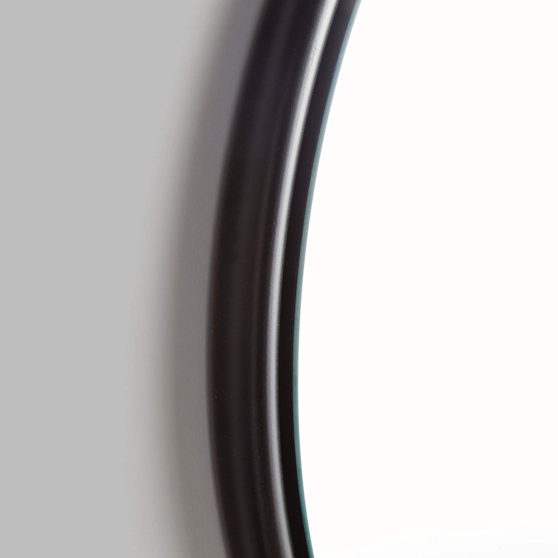 Small round black beveled edge mirror 25 inch - stylish home accent (Image2).