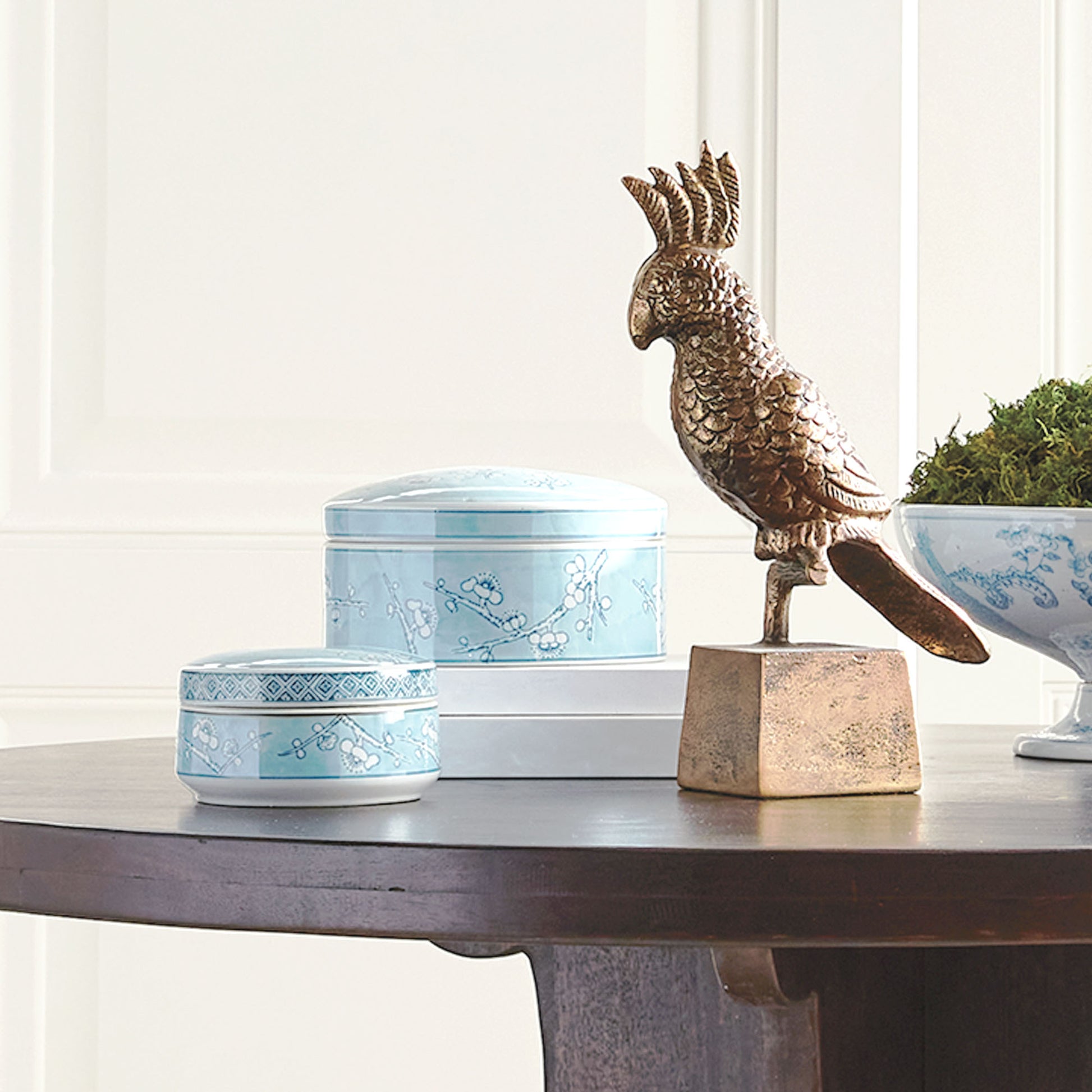 Small round light blue hand-painted porcelain lidded box - stylish home accent (Image8).