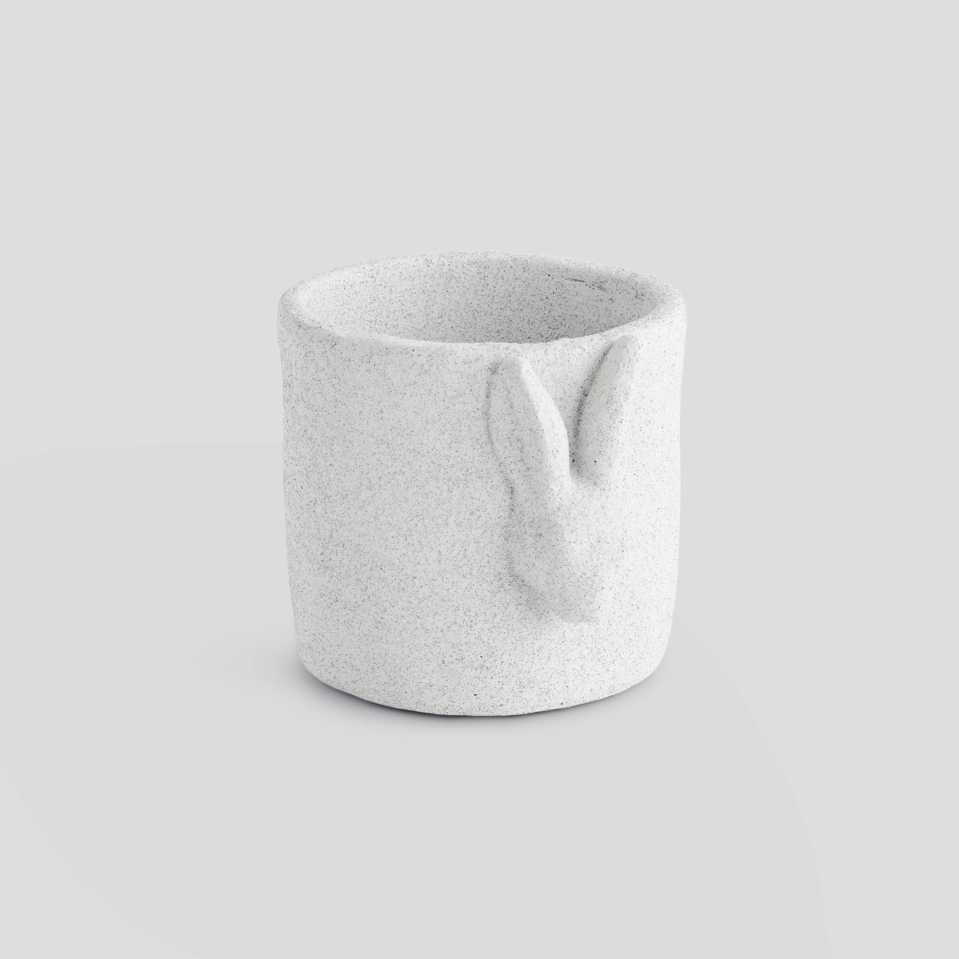 Small white concrete rabbit relief pot - stylish home accent (Image1).