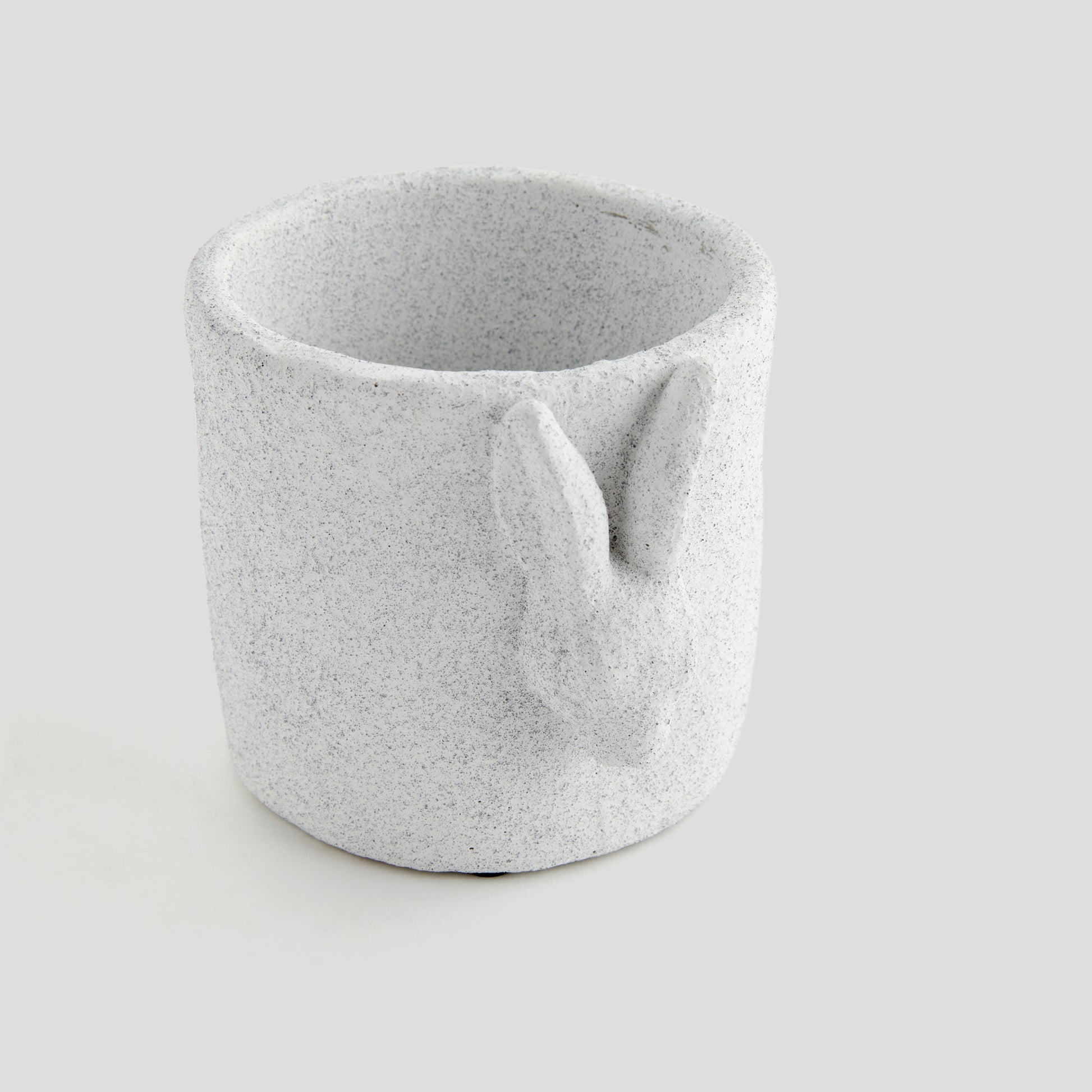 Small white concrete rabbit relief pot - stylish home accent (Image3).