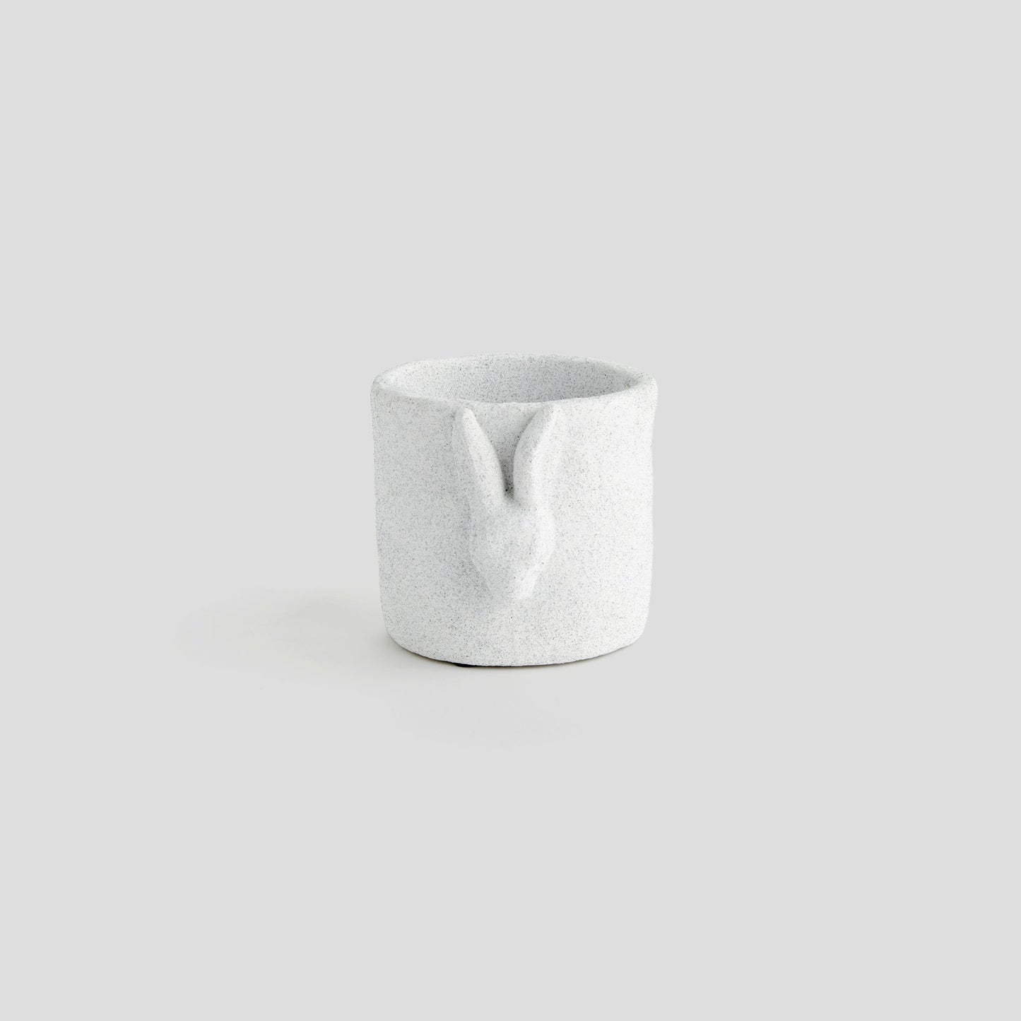 Small white concrete rabbit relief pot - stylish home accent (Image4).