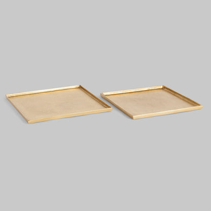 Square gold decorative trays (set of 2) - stylish home accent (Image1).