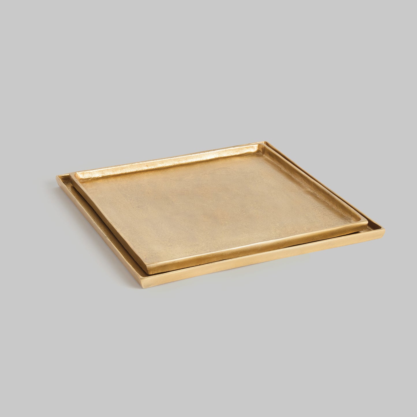 Square gold decorative trays (set of 2) - stylish home accent (Image5).