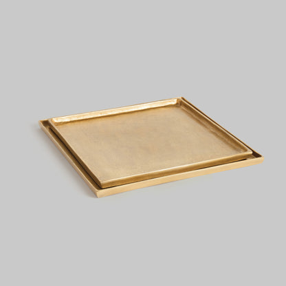Square gold decorative trays (set of 2) - stylish home accent (Image5).