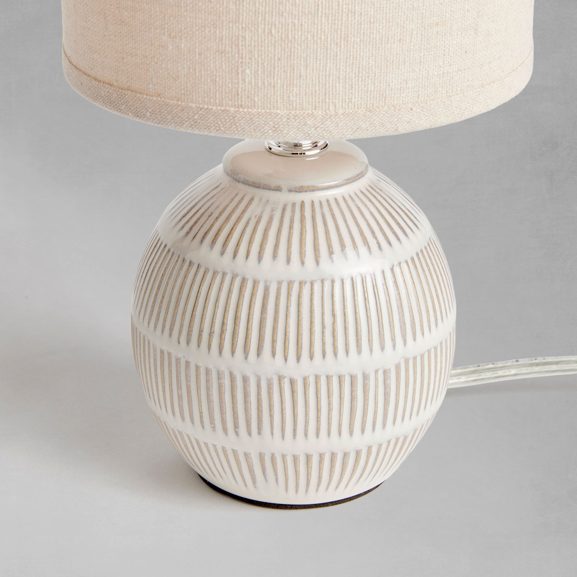 Taupe ceramic mini lamp - stylish home accent (Image2).