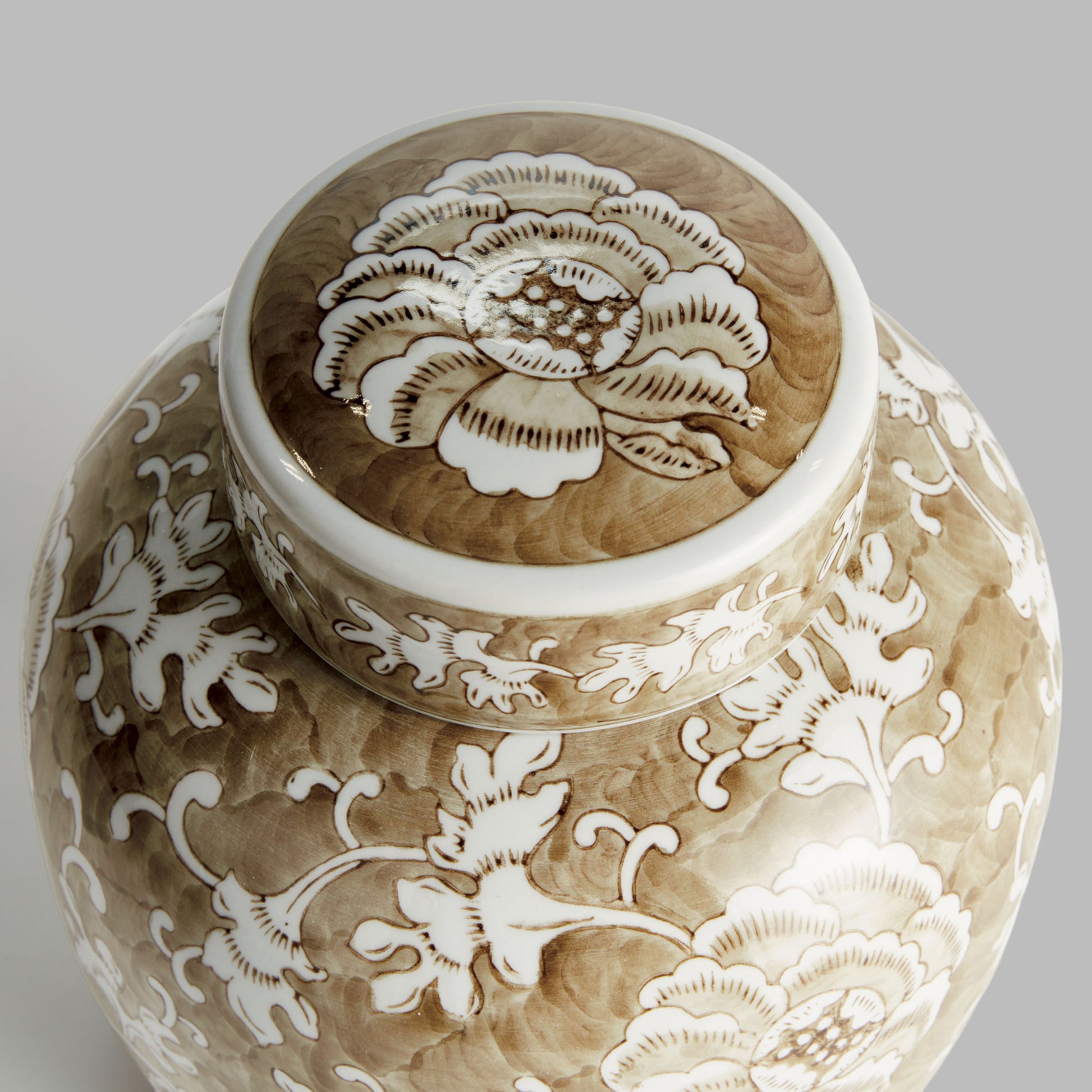Taupe chinoiserie ceramic lidded jar - stylish home accent (Image3).