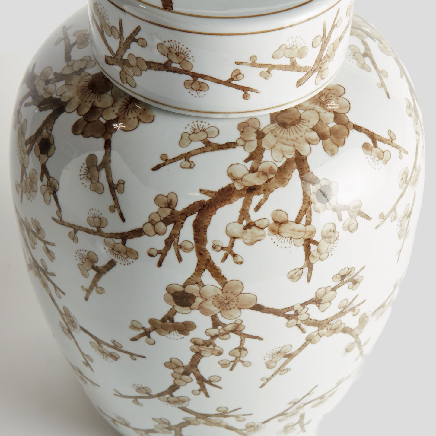 Taupe chinoiserie lidded ginger jar - stylish home accent (Image4).