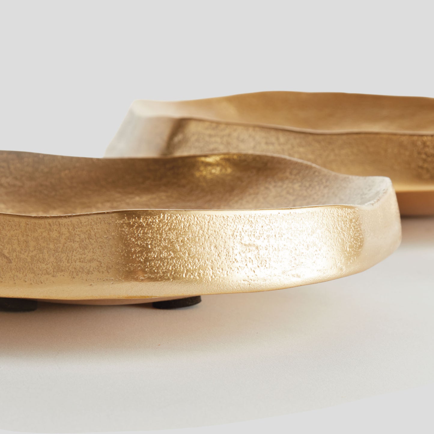 Textured gold decorative round bowls (set of 2) - stylish home accent (Image4).