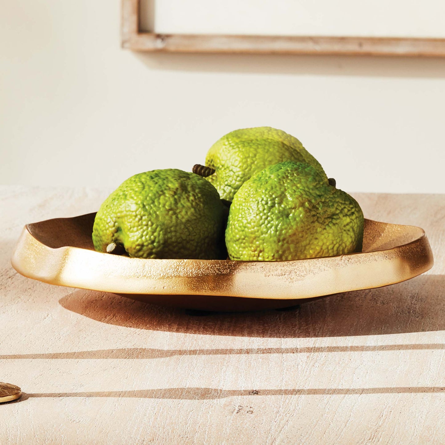 Textured gold decorative round bowls (set of 2) - stylish home accent (Image2).