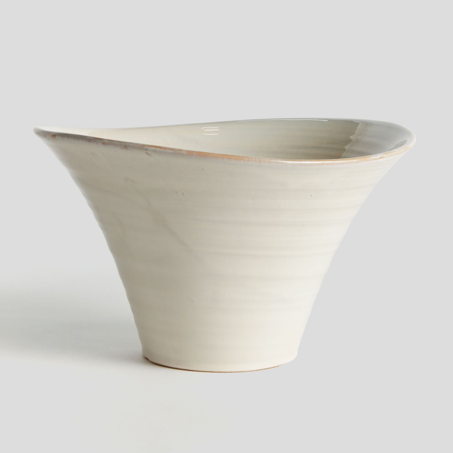 Textured white stoneware large pot - stylish home accent (Image4).