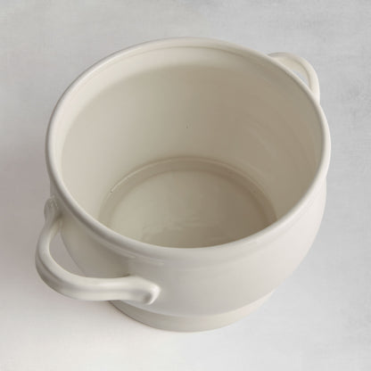 White ceramic footed bowl - stylish home accent (Image3).