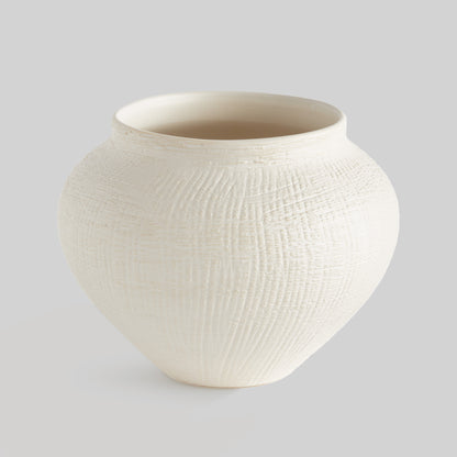 White crosshatch pot - stylish home accent (Image1).