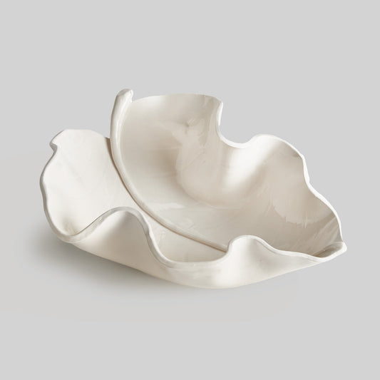 White italian ceramic leaf large bowl - stylish home accent (Image1).