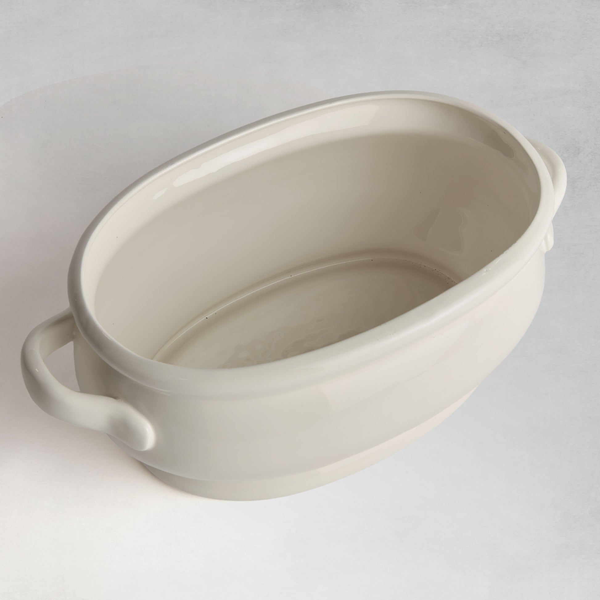 White oval ceramic cachepot 20 inch - stylish home accent (Image3).
