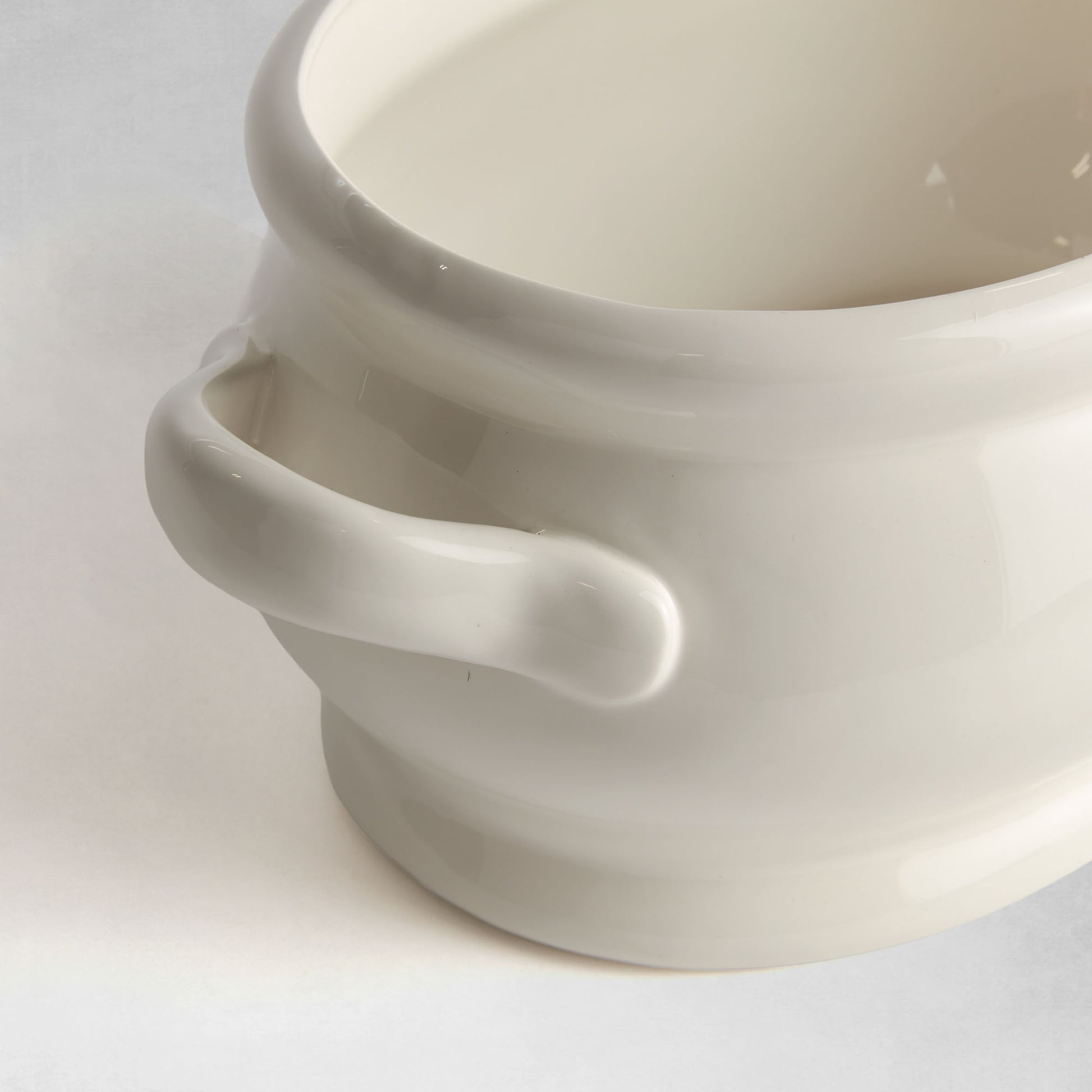 White oval ceramic cachepot 20 inch - stylish home accent (Image4).