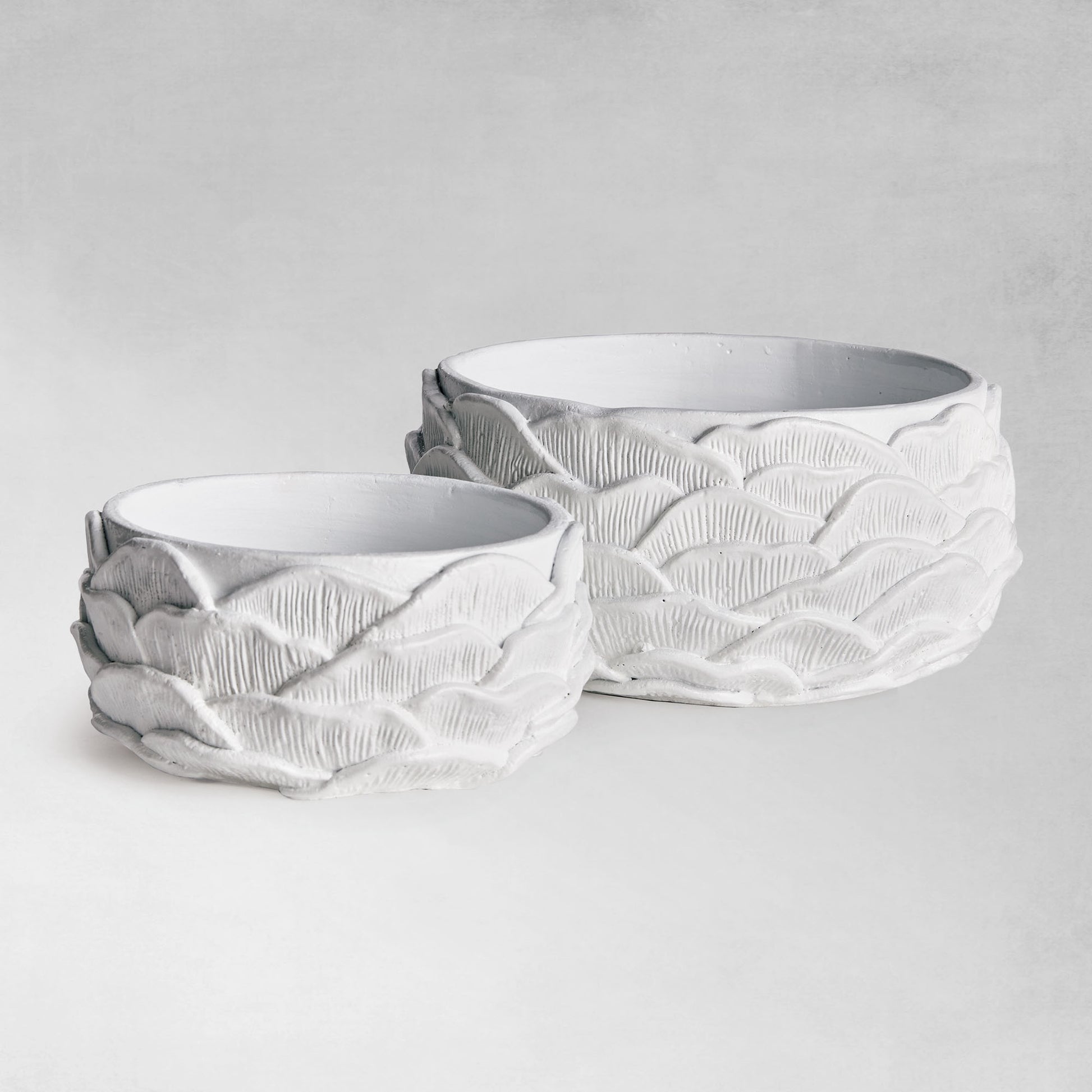 White petal concrete low pots (set of 2) - stylish home accent (Image1).