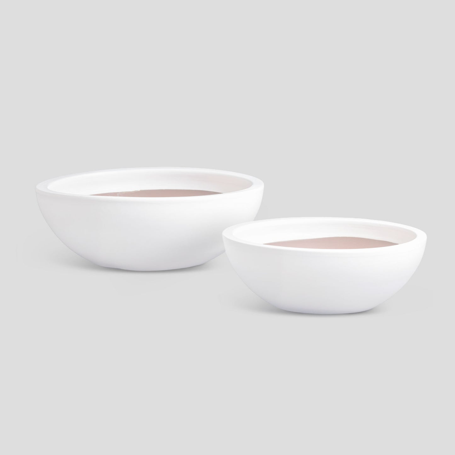 White reactive glaze ceramic low bowls (set of 2) - stylish home accent (Image1).