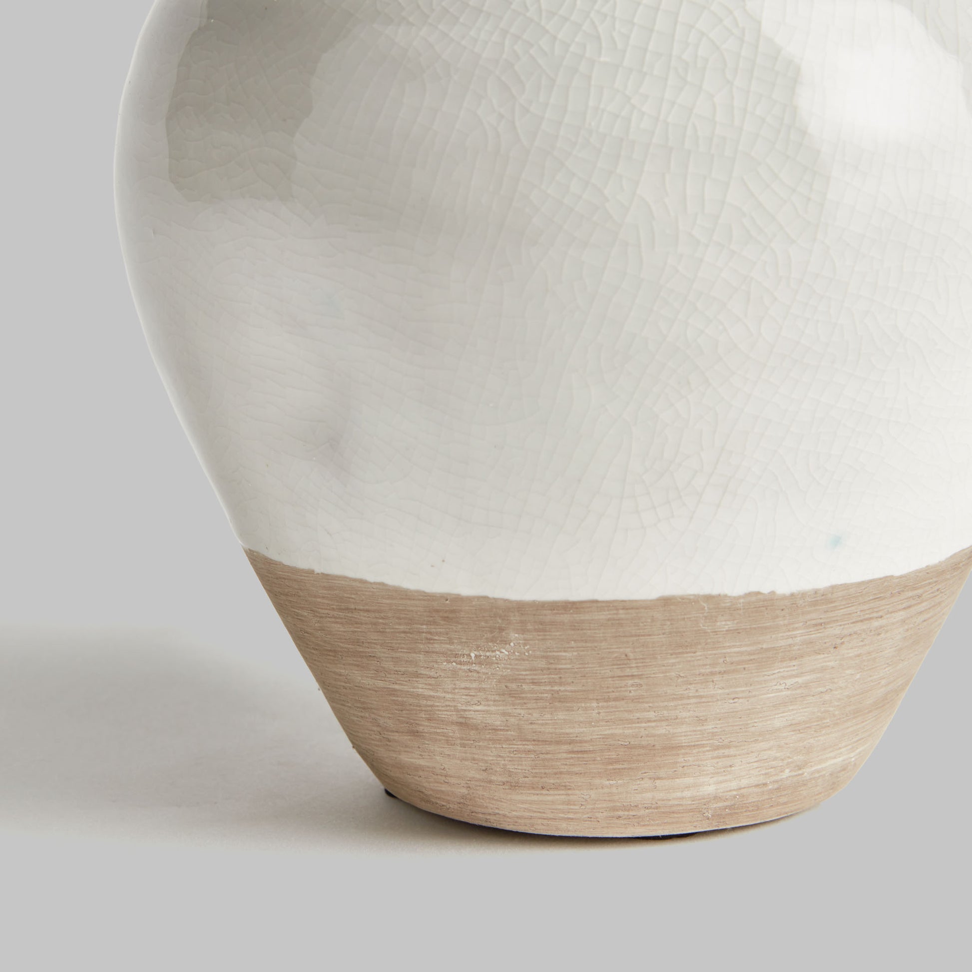White reactive glaze terracotta small vase - stylish home accent (Image2).