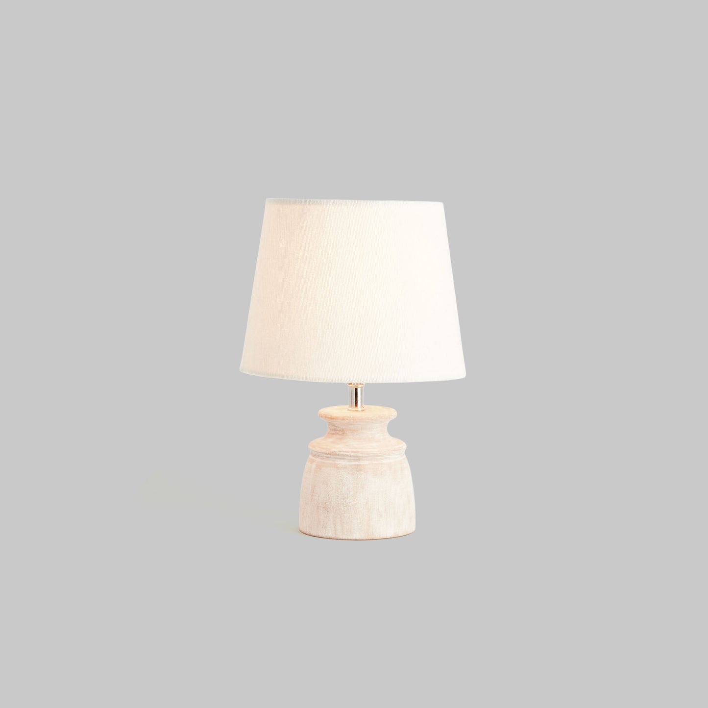 Whitewash mango wood table lamp - stylish home accent (Image7).