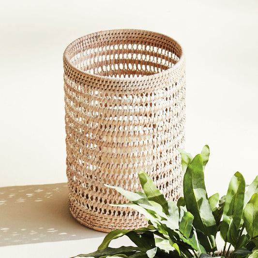 Whitewash rattan hurricane candle holder - stylish home accent (Image6).