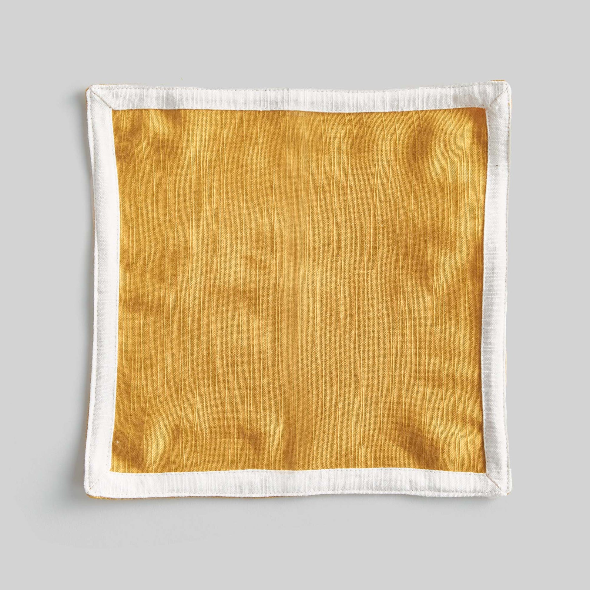 Yellow honey with white border cotton cocktail napkins (set of 4) - stylish home accent (Image2).